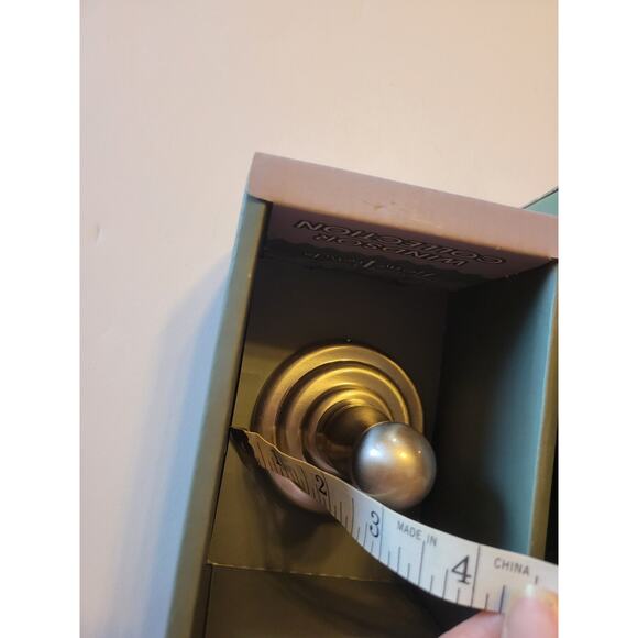 Set of 2 Hometrends Windsor Collection Metal Towel Wall Hanger CB26629W - Picture 3 of 7